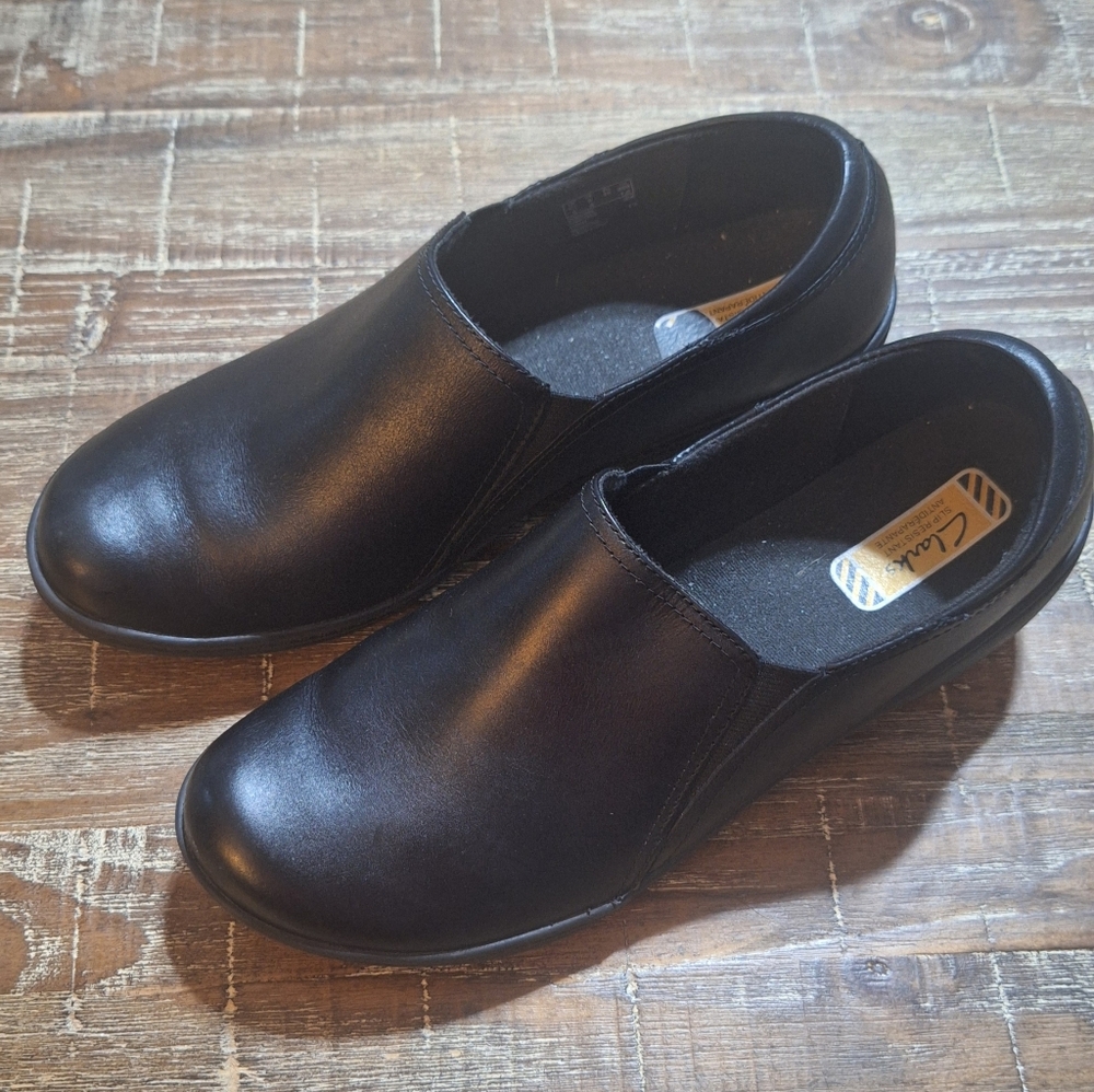 Clarks Women's Slip On‎ Slip Resistant  Size 9 M Black Work Casual Shoes - Picture 5 of 7